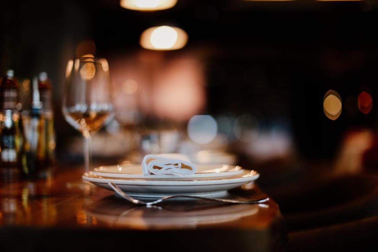 Klajdi Resort & Spa 골렘 외부 사진 A place setting at a restaurant